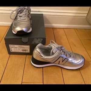 New Balance 574 Sneakers, Silver, size 8